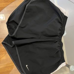 Nike Classic Tempo Dri-Fit Women’s Running Athletic Shorts Size L